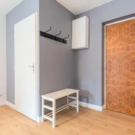 Apartament Functional Near The Center Parking